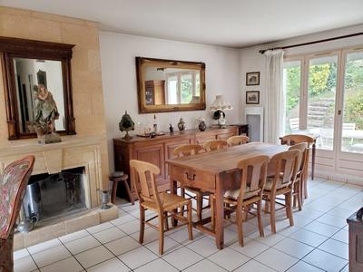 Maison traditionnelle - 135 m² - 6 pièces