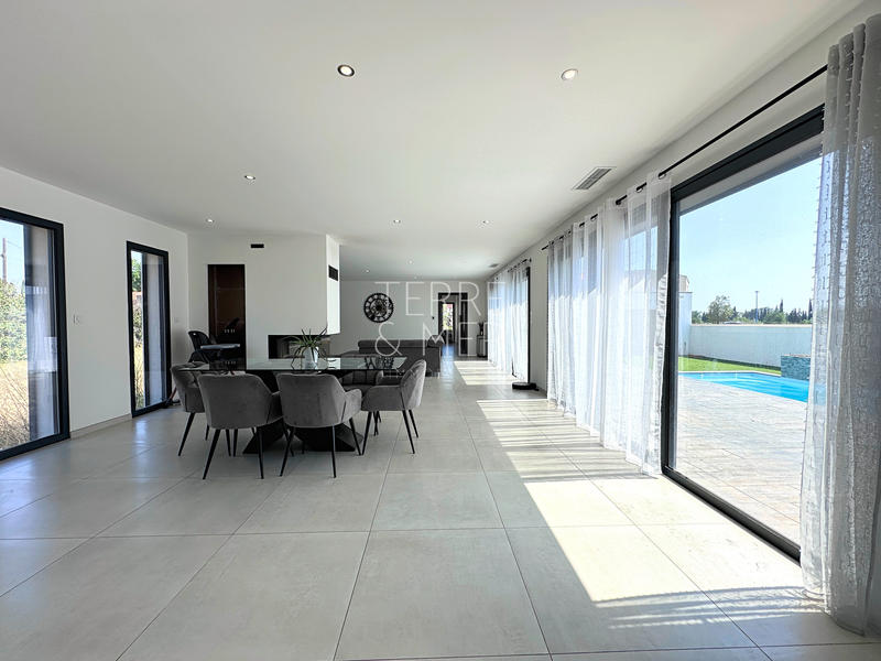 Maison - 170 m² - 5 pièces