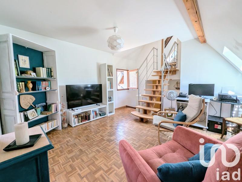 Maison - 201 m² - 7 pièces