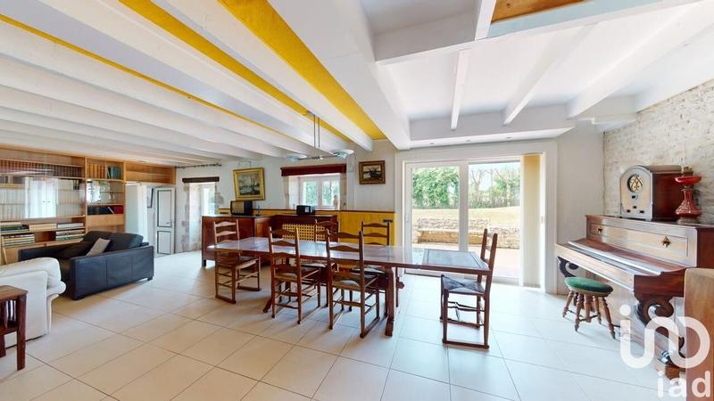 Maison - 345 m² - 15 pièces