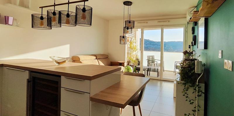 Appartement - 55 m² - 3 pièces