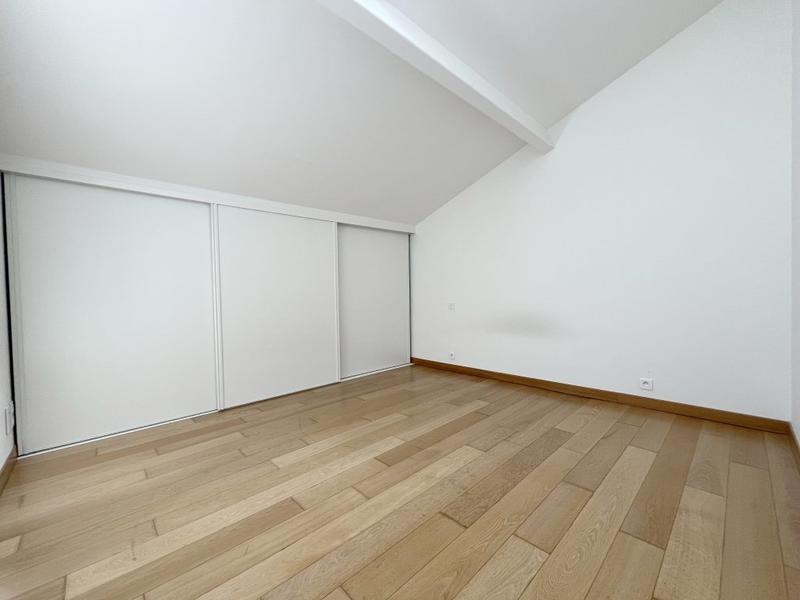 Appartement - 162 m² - 6 pièces