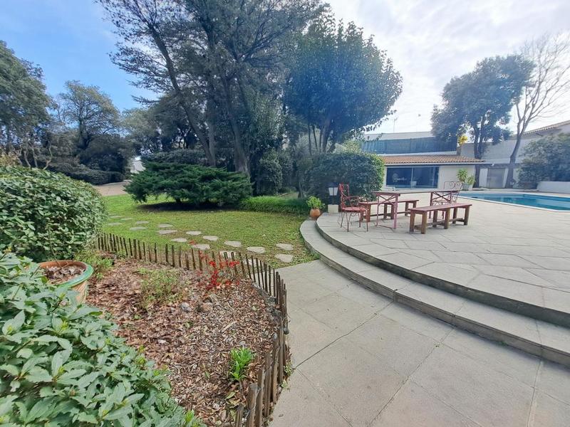 Maison ancienne - 276 m² - 6 pièces