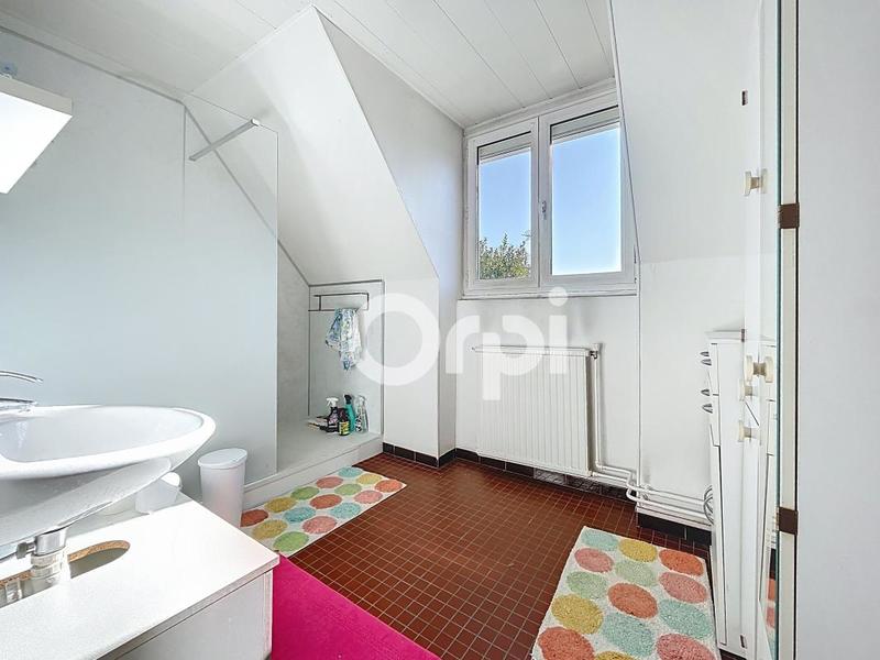 Maison - 98 m² - 4 pièces