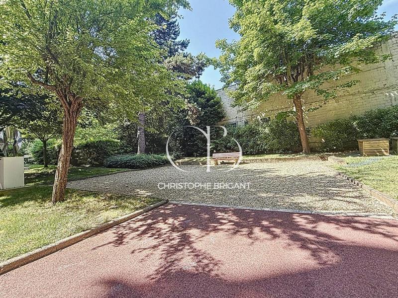 Appartement - 100 m² - 5 pièces