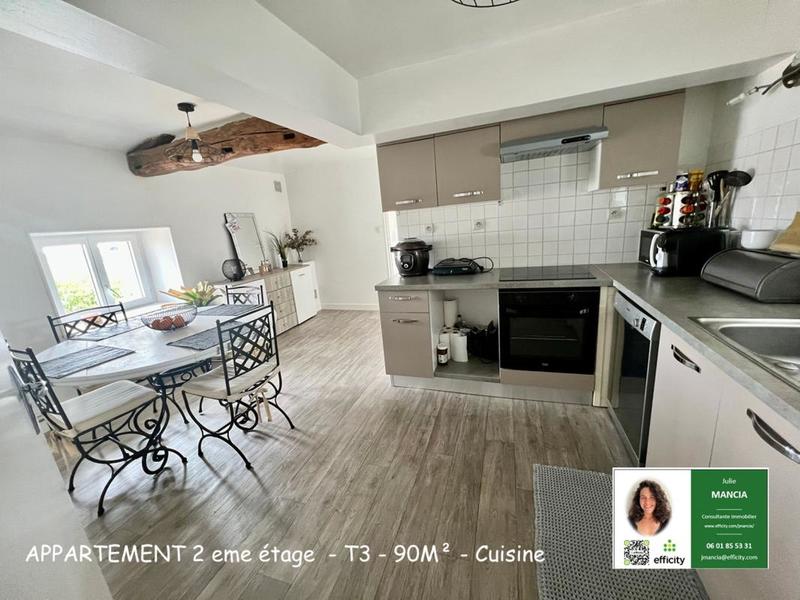 Maison - 295 m² - 10 pièces