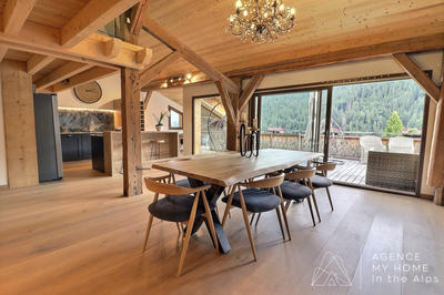 Châlet - 368 m² - 9 pièces