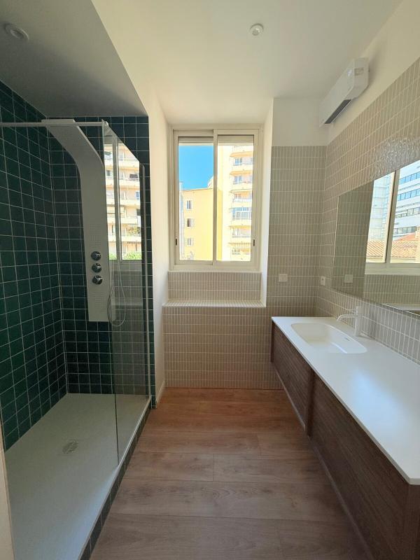 Appartement - 86 m² - 5 pièces