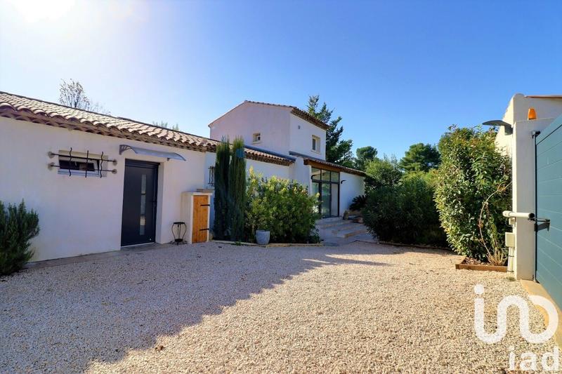 Maison - 240 m² - 5 pièces