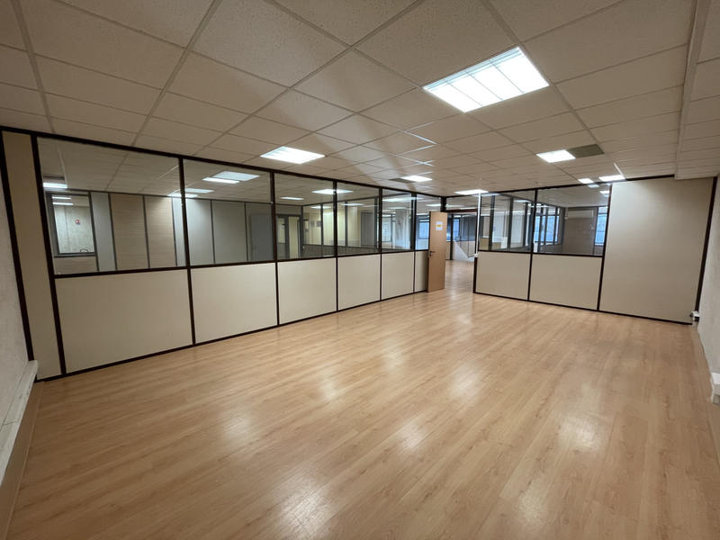 Bureau - 800 m²