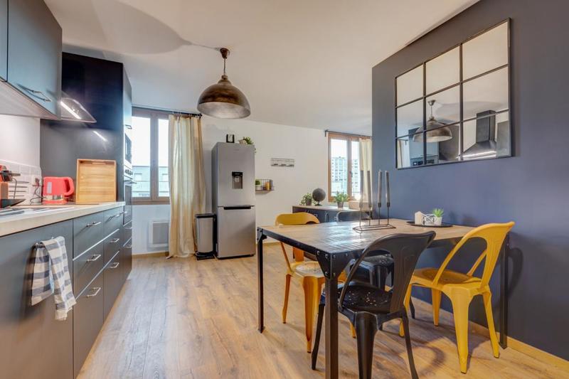 Appartement - 72 m² - 5 pièces