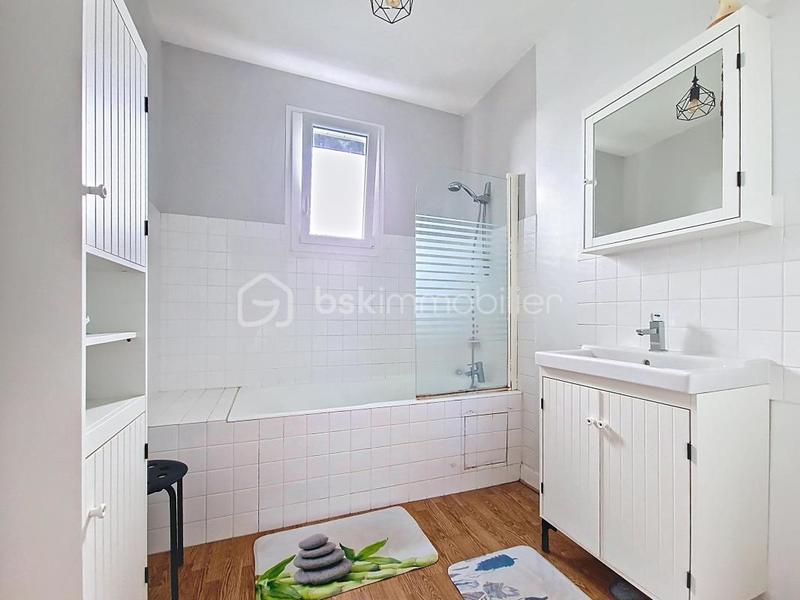 Maison en pierre - 123 m² - 6 pièces