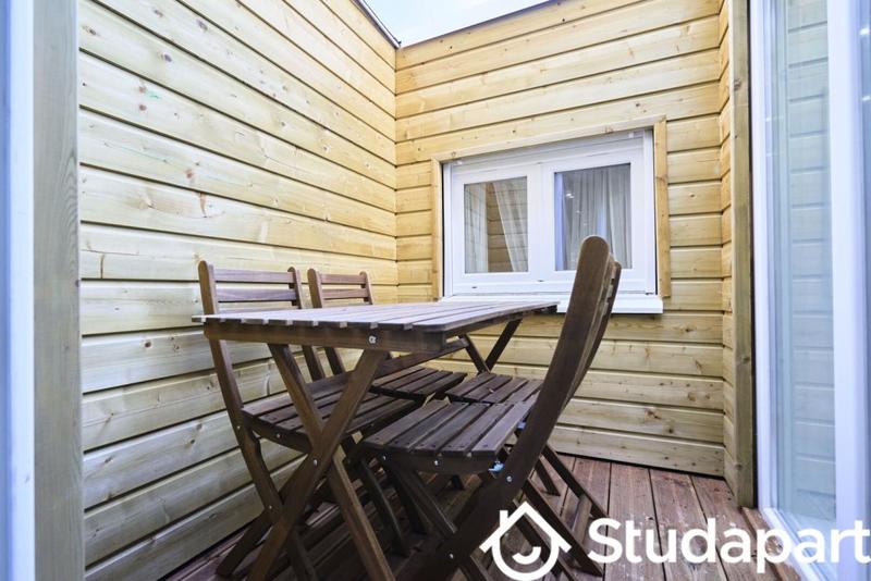 Chambre - 12 m² - 1 pièce