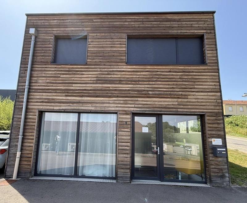 Local commercial - 140 m²