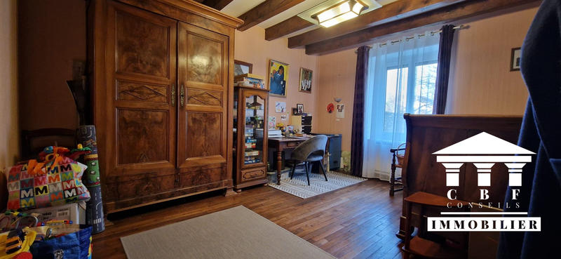 Maison - 194 m² - 10 pièces