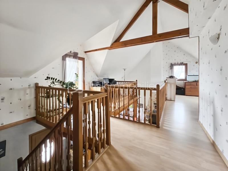 Maison - 140 m² - 10 pièces