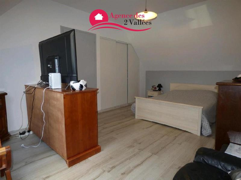 Maison - 122 m² - 8 pièces