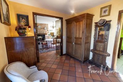 Villa - 225 m² - 8 pièces