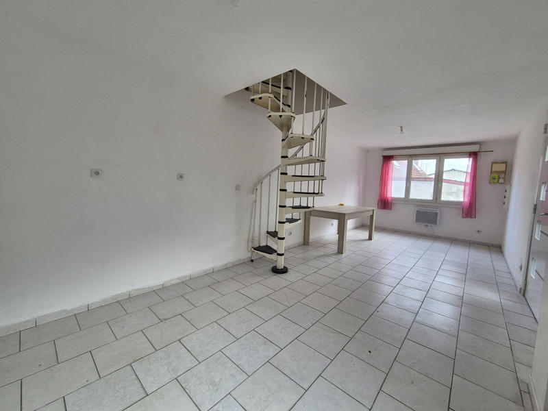 Maison - 195 m² - 8 pièces