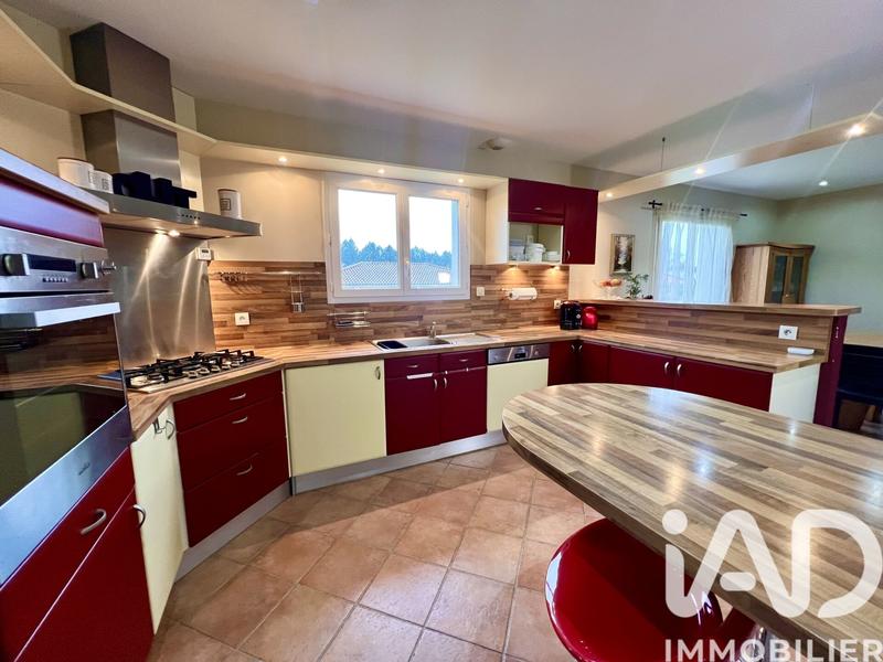 Maison - 104 m² - 5 pièces