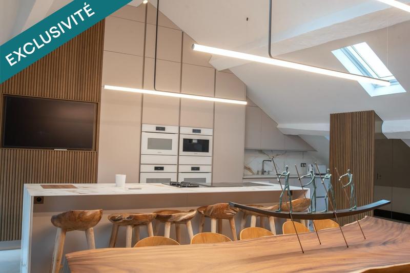 Appartement - 283 m² - 9 pièces