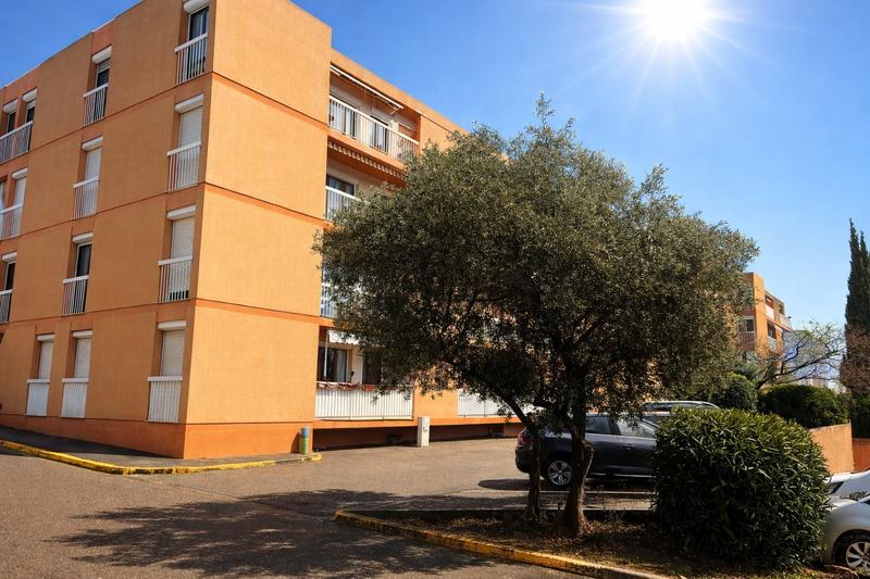 Parking / Garage - 15 m²