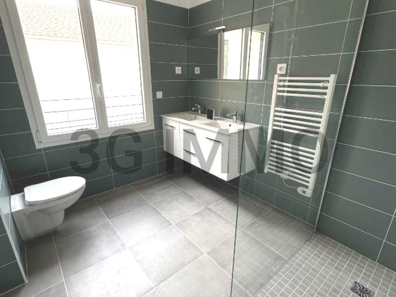 Maison - 182 m² - 8 pièces