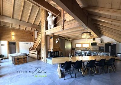 Châlet - 314 m² - 11 pièces