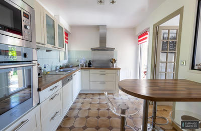 Maison contemporaine - 204 m² - 7 pièces