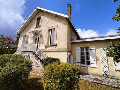 Maison ancienne - 310 m² - 12 pièces
