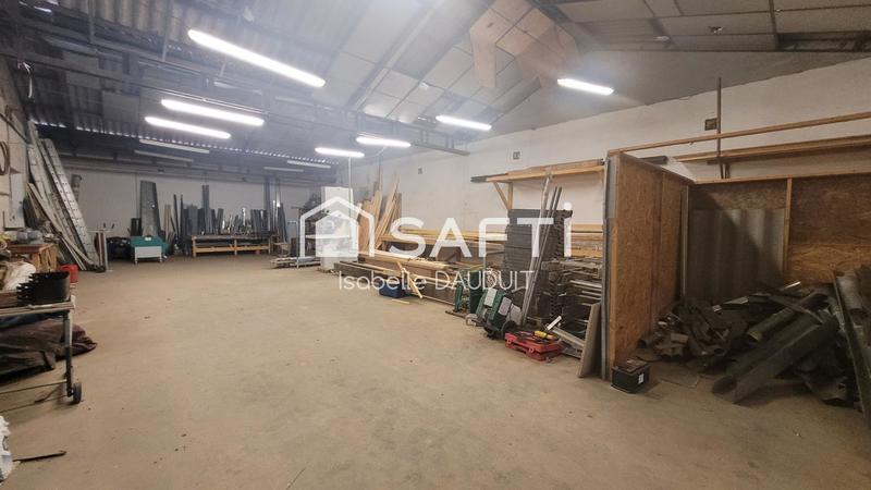 Local commercial - 1 160 m² - 12 pièces