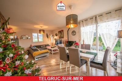 Maison - 90 m² - 6 pièces