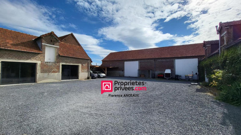 Maison - 240 m² - 7 pièces