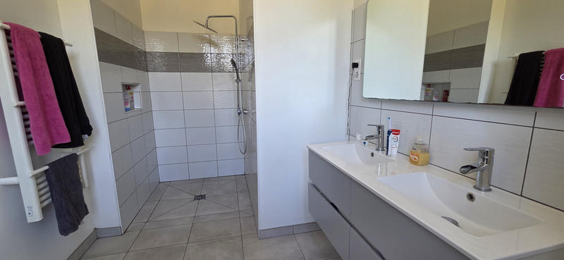 Maison - 179 m² - 5 pièces