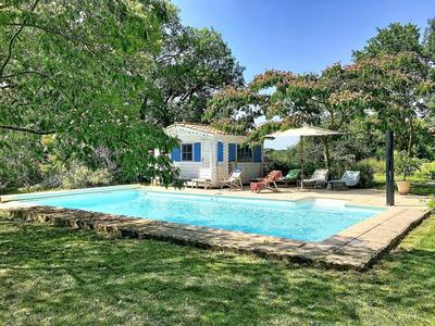 Maison - 420 m² - 12 pièces