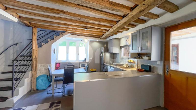 Maison - 110 m² - 5 pièces