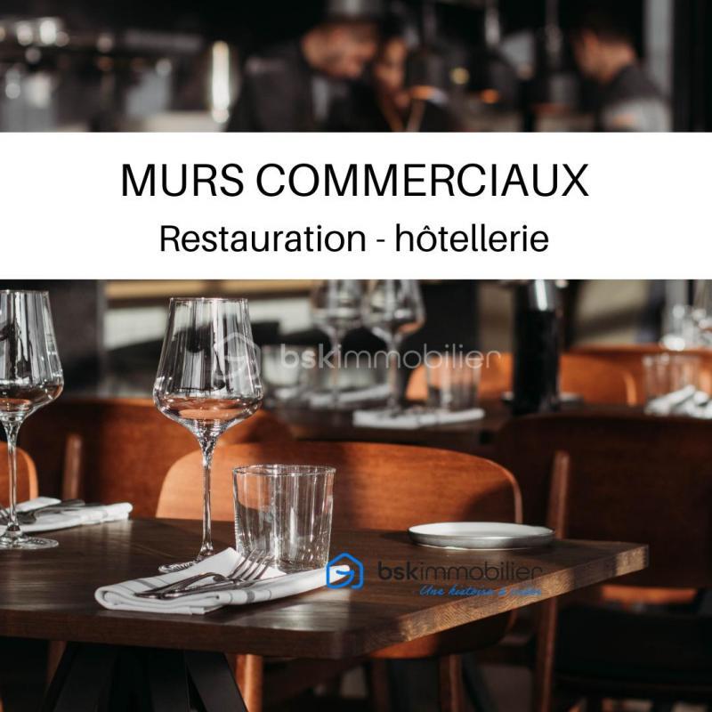 Local commercial - 299 m² - 8 pièces