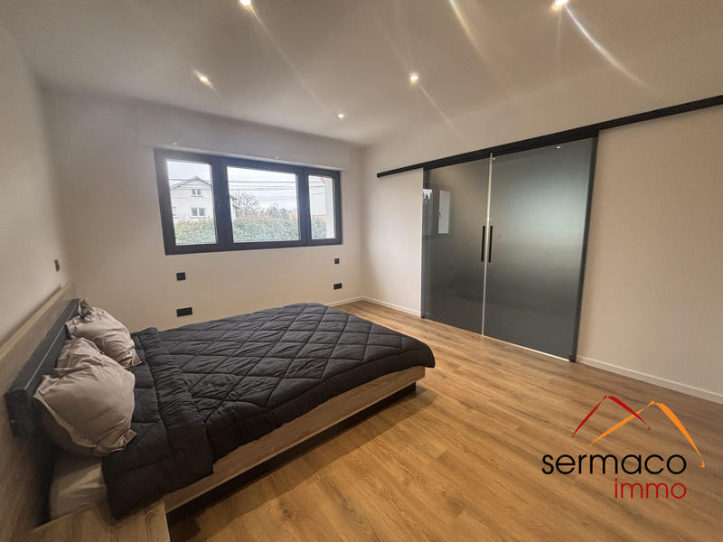 Maison - 200 m² - 6 pièces