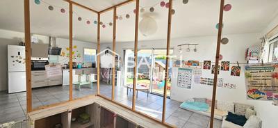 Maison - 90 m² - 4 pièces