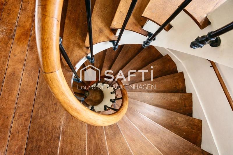 Propriété - 358 m² - 12 pièces