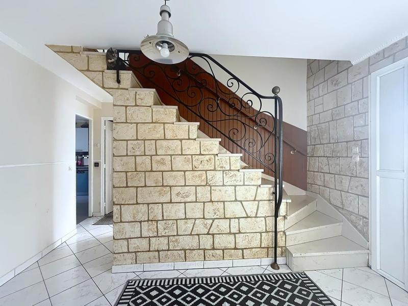 Maison - 165 m² - 7 pièces