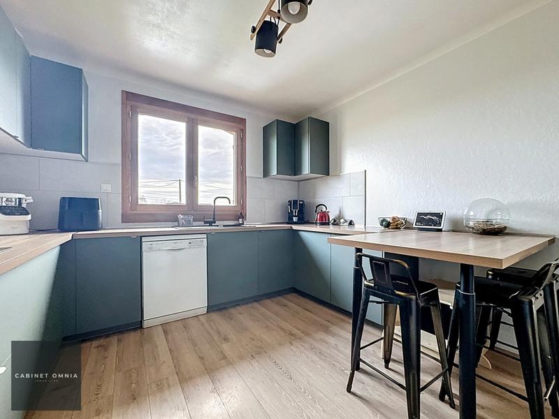 Maison - 102 m² - 4 pièces