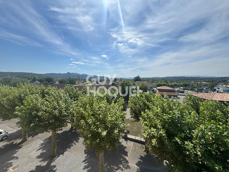 Appartement - 98 m² - 4 pièces