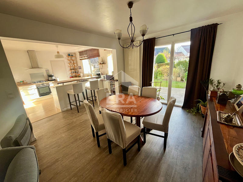 Maison - 155 m² - 8 pièces