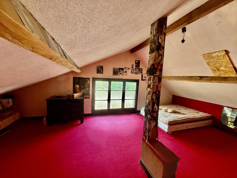 Maison - 209 m² - 10 pièces