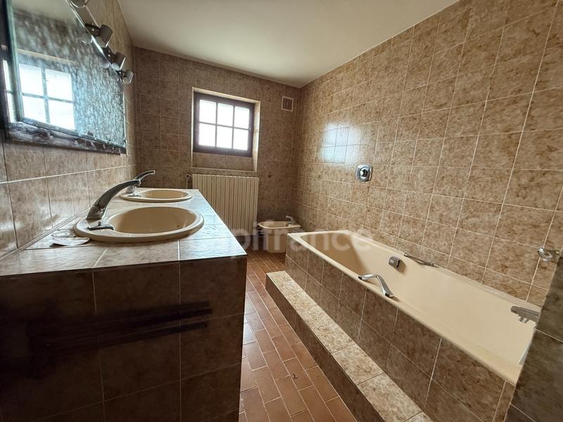 Maison - 146 m² - 5 pièces