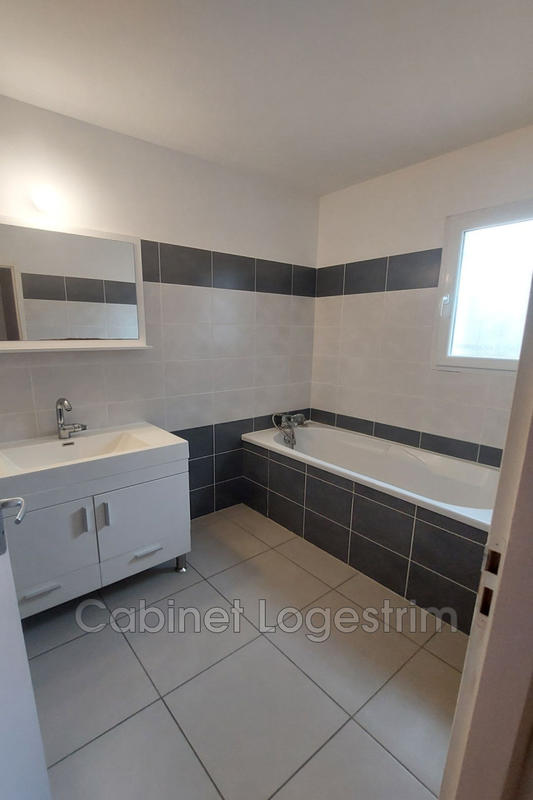 Villa - 97 m² - 4 pièces