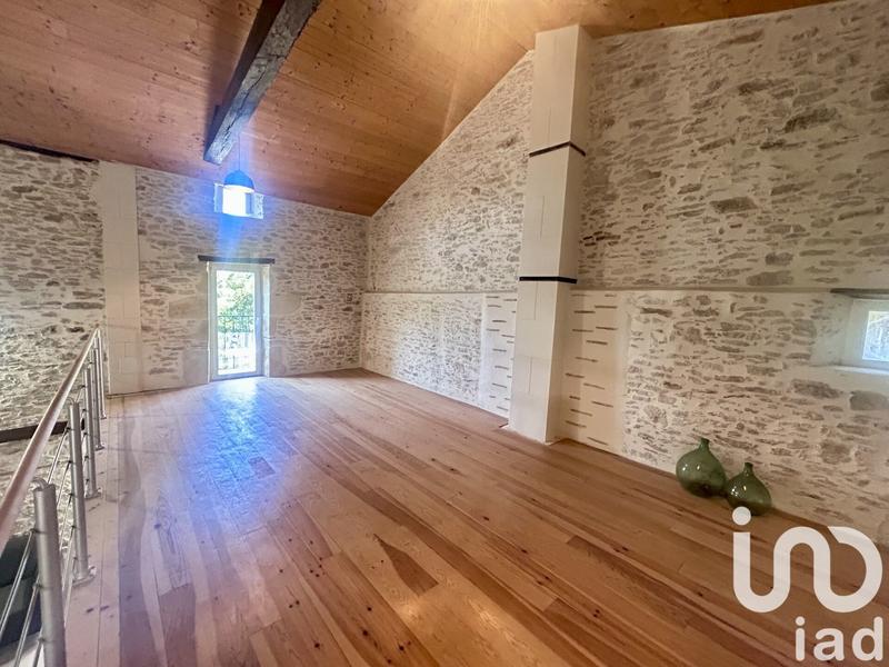 Maison - 215 m² - 8 pièces