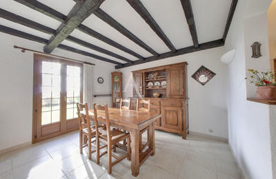 Maison - 141 m² - 6 pièces