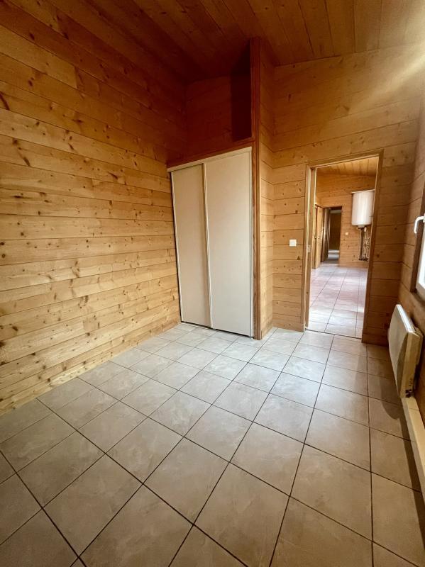 Immeuble - 112 m² - 8 pièces